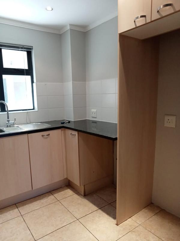 To Let 2 Bedroom Property for Rent in Claremont Western Cape